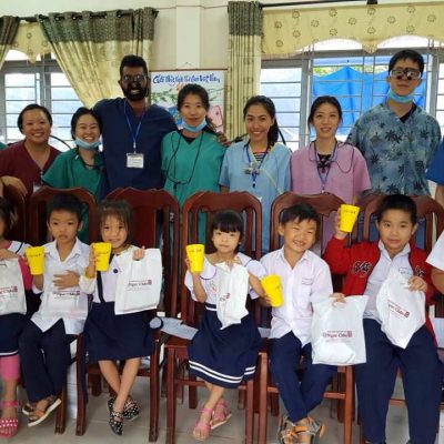Khám và điều trị răng miệng nhân đạo cho trẻ em nghèo vùng nông thôn thành phố Đà Nẵng