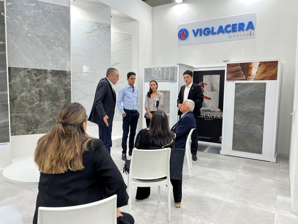 Viglacera was the first Vietnamese enterprise to have a booth at Cersaie Exhibition, Italia