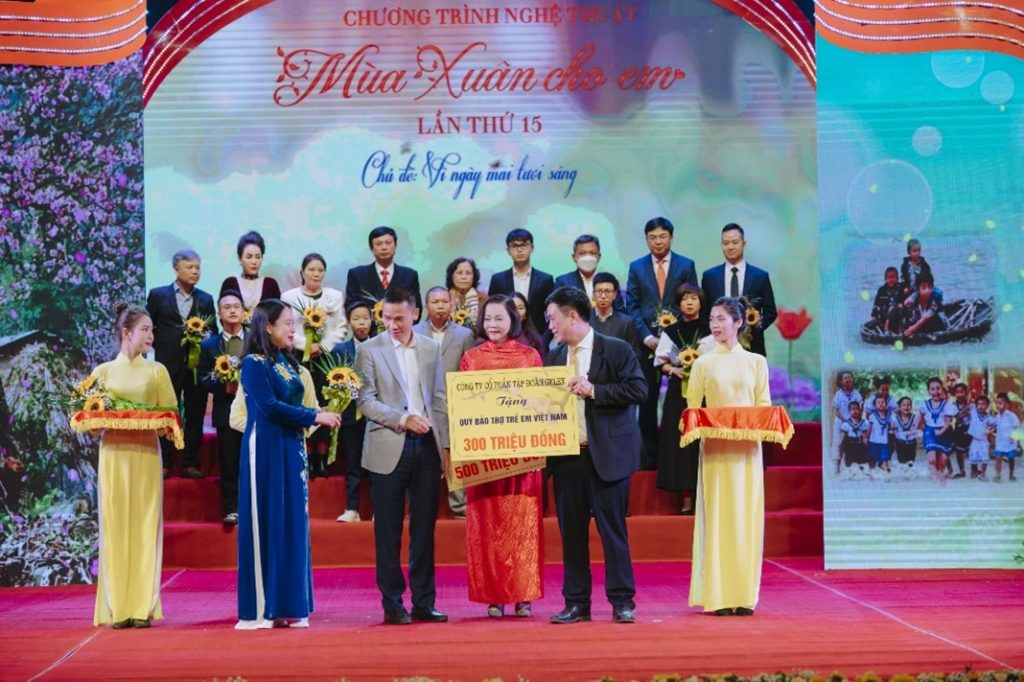 GELEX contributed VND 300 million to Vietnam Children’s Fund