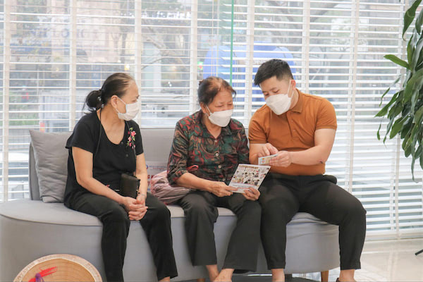 Nhiều bệnh nhân lớn tuổi tin tưởng lựa chọn Mắt Đông Đô