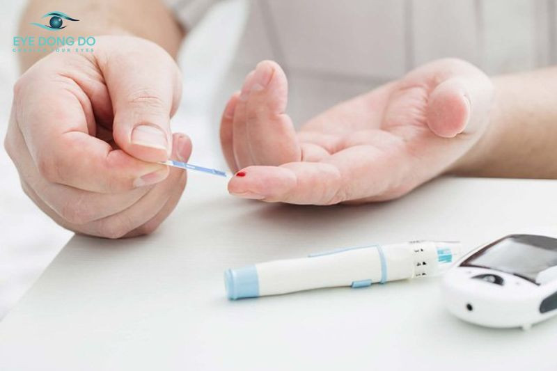 Tình trạng giảm thị lực sau sinh xảy ra do mẹ đã mắc bệnh đái tháo đường thai kỳ