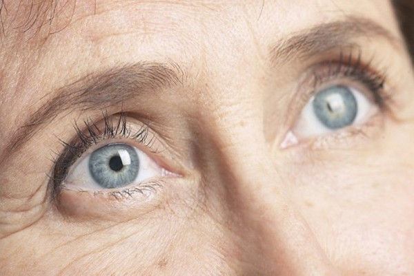 Thoái hoá điểm vàng, Mắt cận bao nhiêu độ là cao nhất?