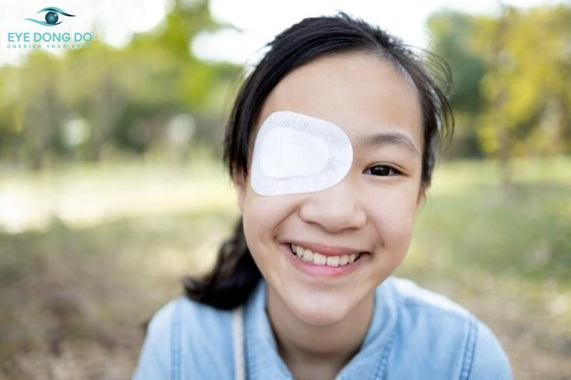 Sau khi mổ mắt lác bệnh nhân cần theo dõi sức khỏe của mình