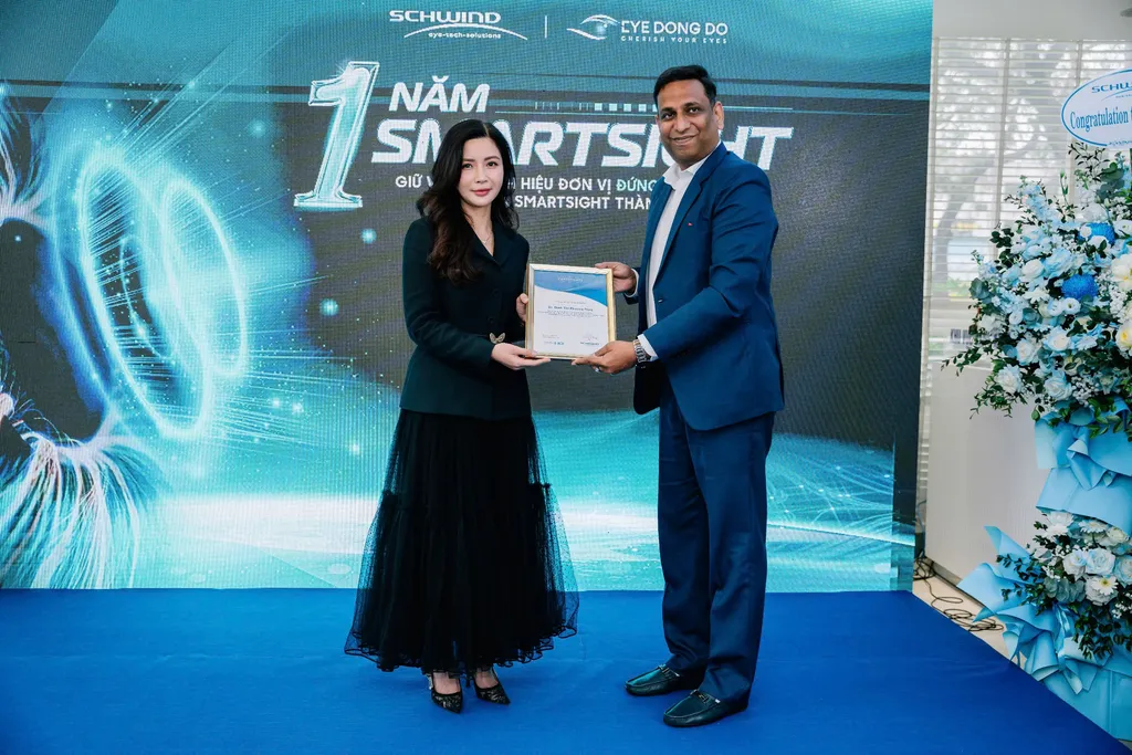 Đông Đô dẫn đầu châu Á về số lượng ca mổ SmartSight thành công.